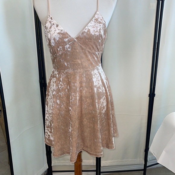 Journee  Dress Size Medium NWT - Picture 4 of 14